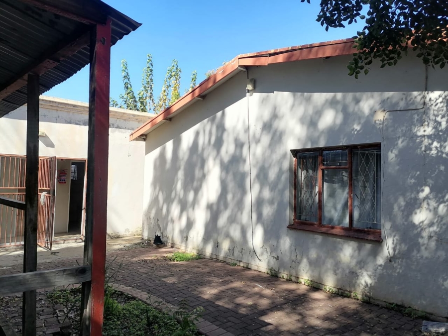 5 Bedroom Property for Sale in Brandwag Free State